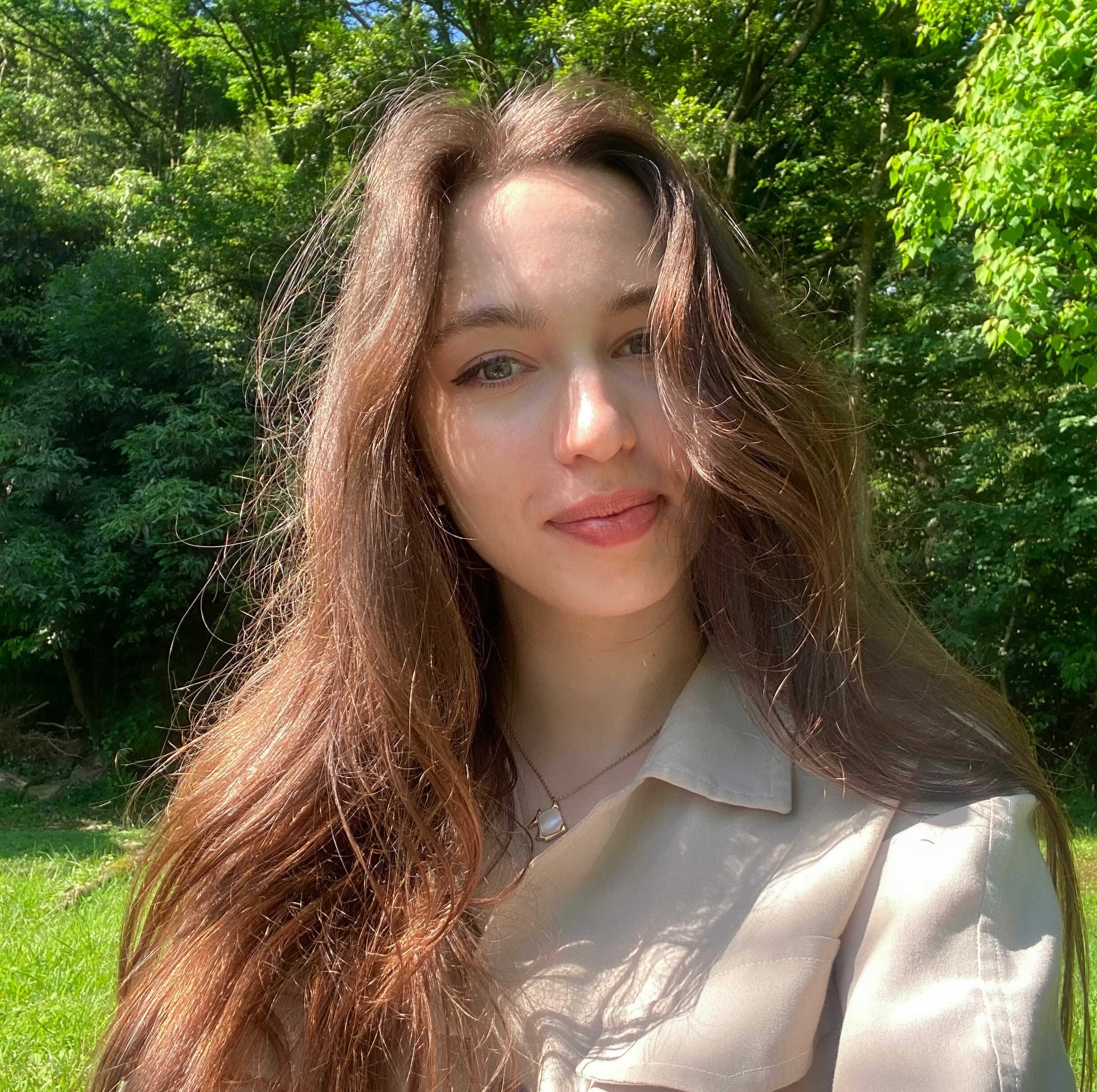 Учитель корейского языка Настя